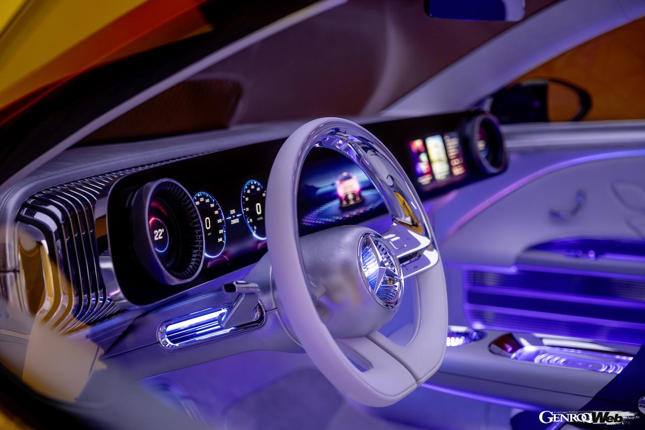 次世代フル電動エントリー・メルセデスを予告する「コンセプト CLA クラス」のインテリア。