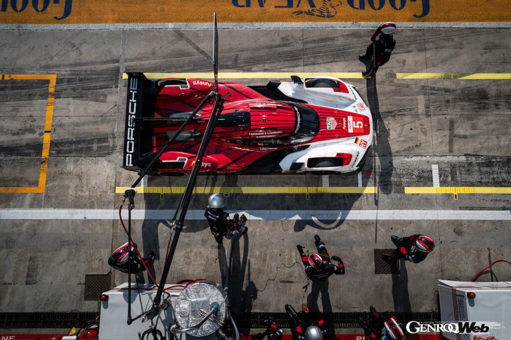 ワークスチーム「ポルシェ・ペンスキー・モータースポーツ」のポルシェ 963 5号車。