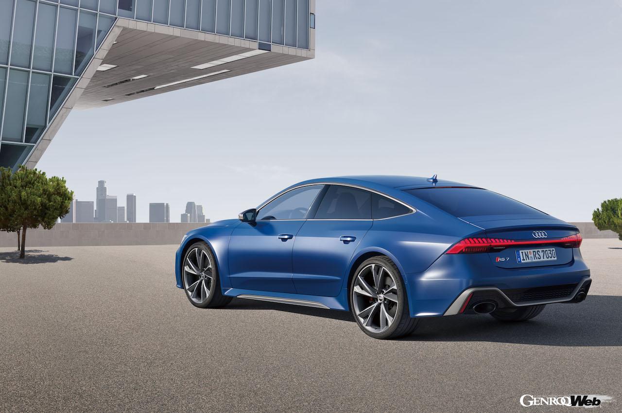 「アウディ RS 7 スポーツバック performance」のエクステリア。