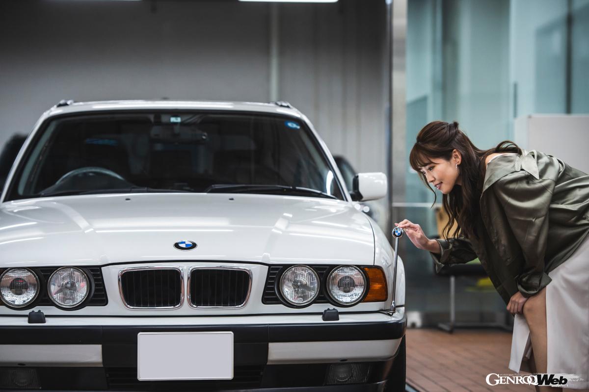 この撮影の後、スーパーGTのレース参戦のために出発するというスペングラーさんは、ギリギリまで多くのクラシックモデルに触れた。