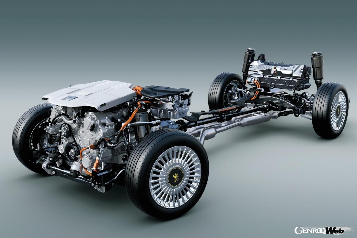 セダン型センチュリーの全長は、SUV型よりも130mm長く、ホイールベースも140mm差となる。搭載されるパワートレインは5.0リッターV8エンジンとモーターを組み合わせたハイブリッドシステムとなる。