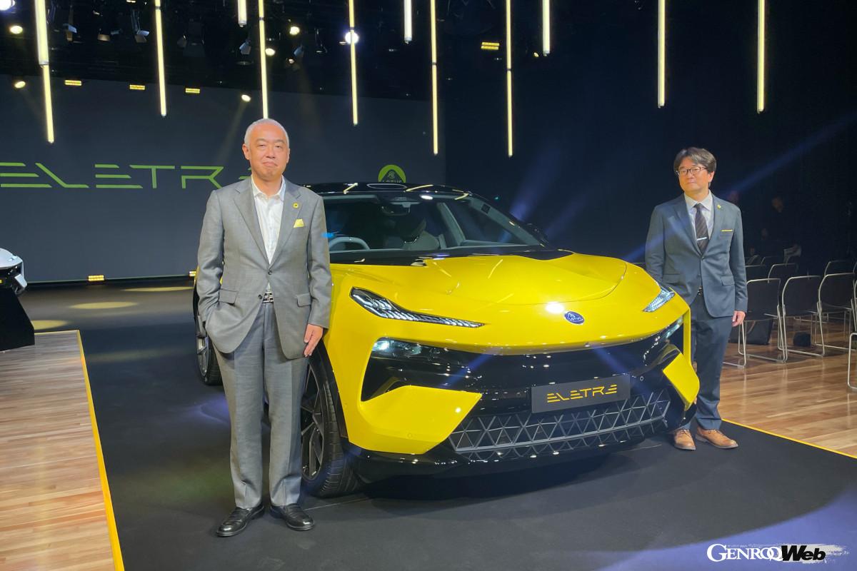 大胆なデザインのグリルから採り入れたエアはボンネットの2つのダクトから排出される。ドアミラーはカメラ式も選択可能。