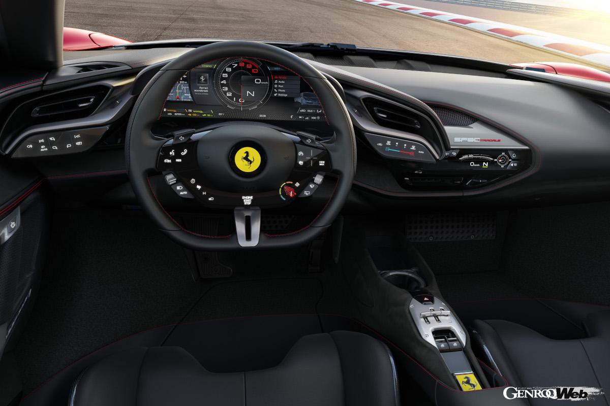 SF90ストラダーレから始まった新世代フェラーリのインテリア。通常のマネッティーノのほか、PHEV化に伴って新たに追加された「eマネッティーノ」を備える。