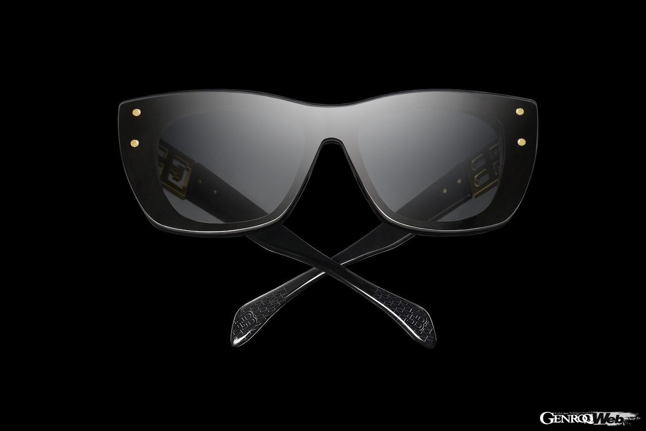 18Kゴールドやカーボンなど高級素材をふんだんに使用した「ブガッティ