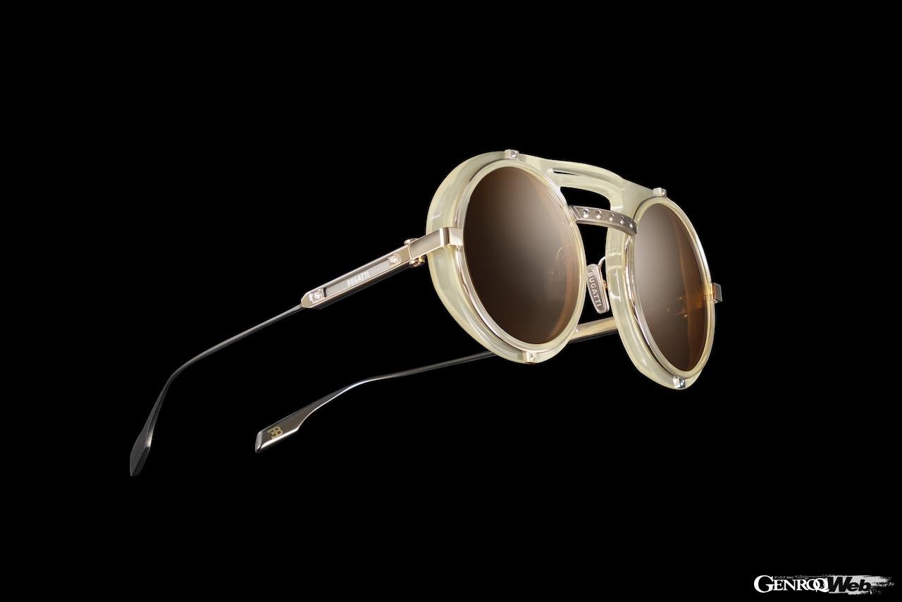 著名な眼鏡デザイナーのラリー・D・サンズにってデザインされた「ブガッティ・アイウェア・コレクション・トゥー」。