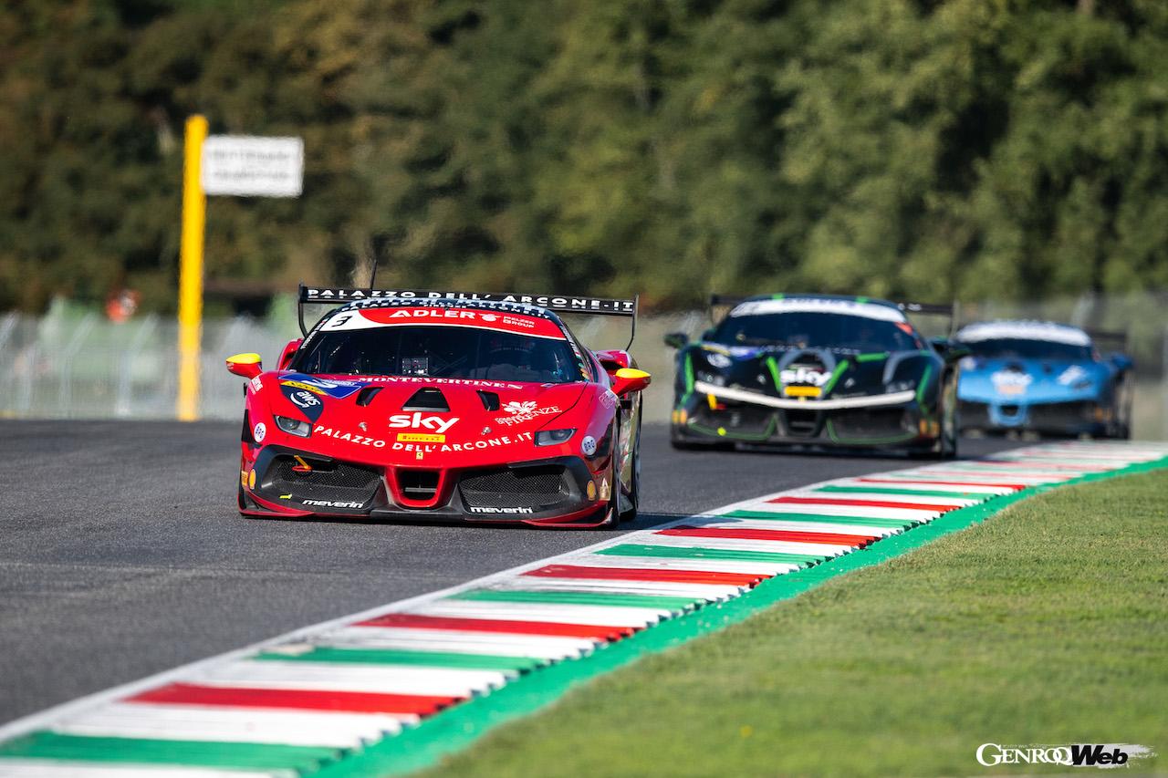 ヨーロッパと北米の最終戦に加えて、ワールドファイナルが開催される「フェラーリ・チャレンジ・トロフェオ・ピレリ」には、世界中から100台の488 チャレンジ Evoが参戦する。