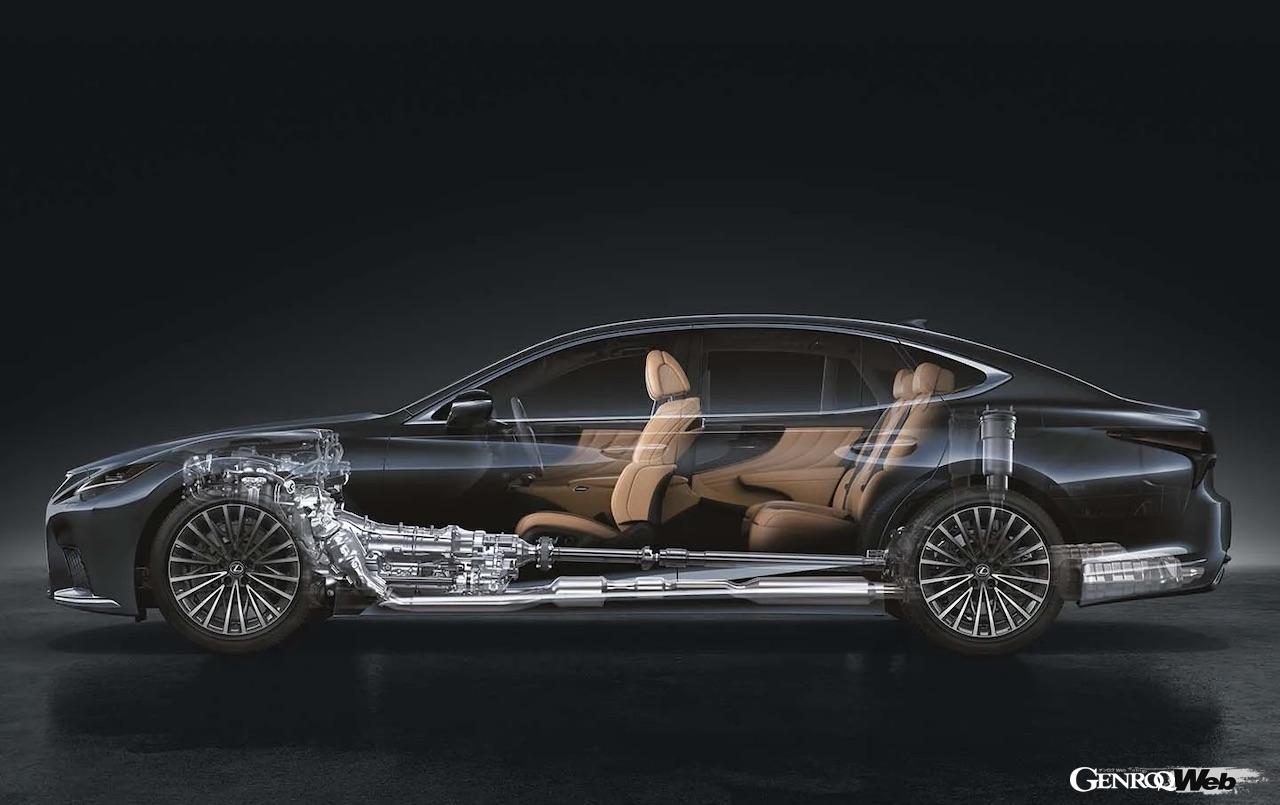 操縦安定性や乗り心地を向上させるべく、レクサスのフラッグシップサルーン「LS」に、一部改良が施された。