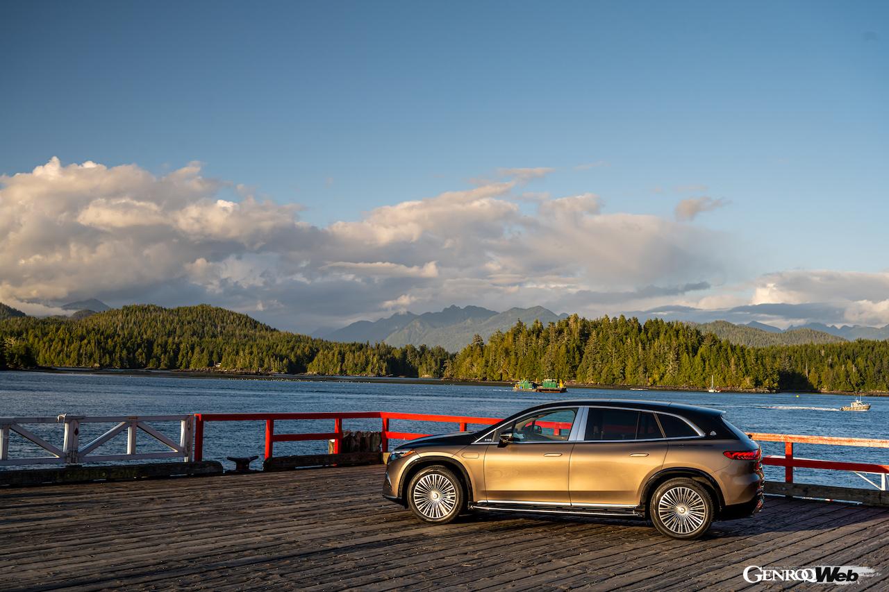 メルセデスの最高級フル電動SUV「メルセデス・マイバッハ EQS 680 SUV」のエクステリア。