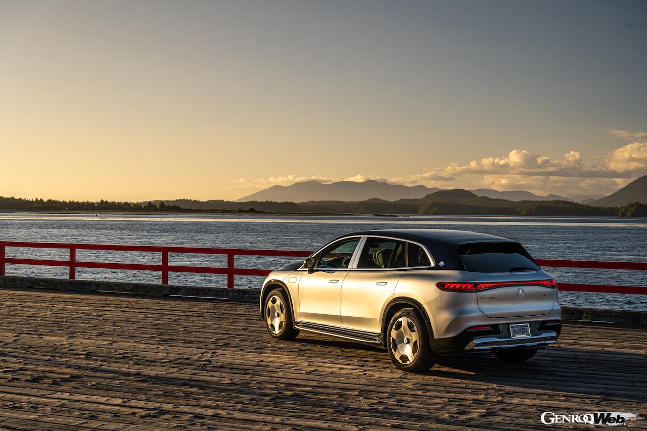 メルセデスの最高級フル電動SUV「メルセデス・マイバッハ EQS 680 SUV」のエクステリア。