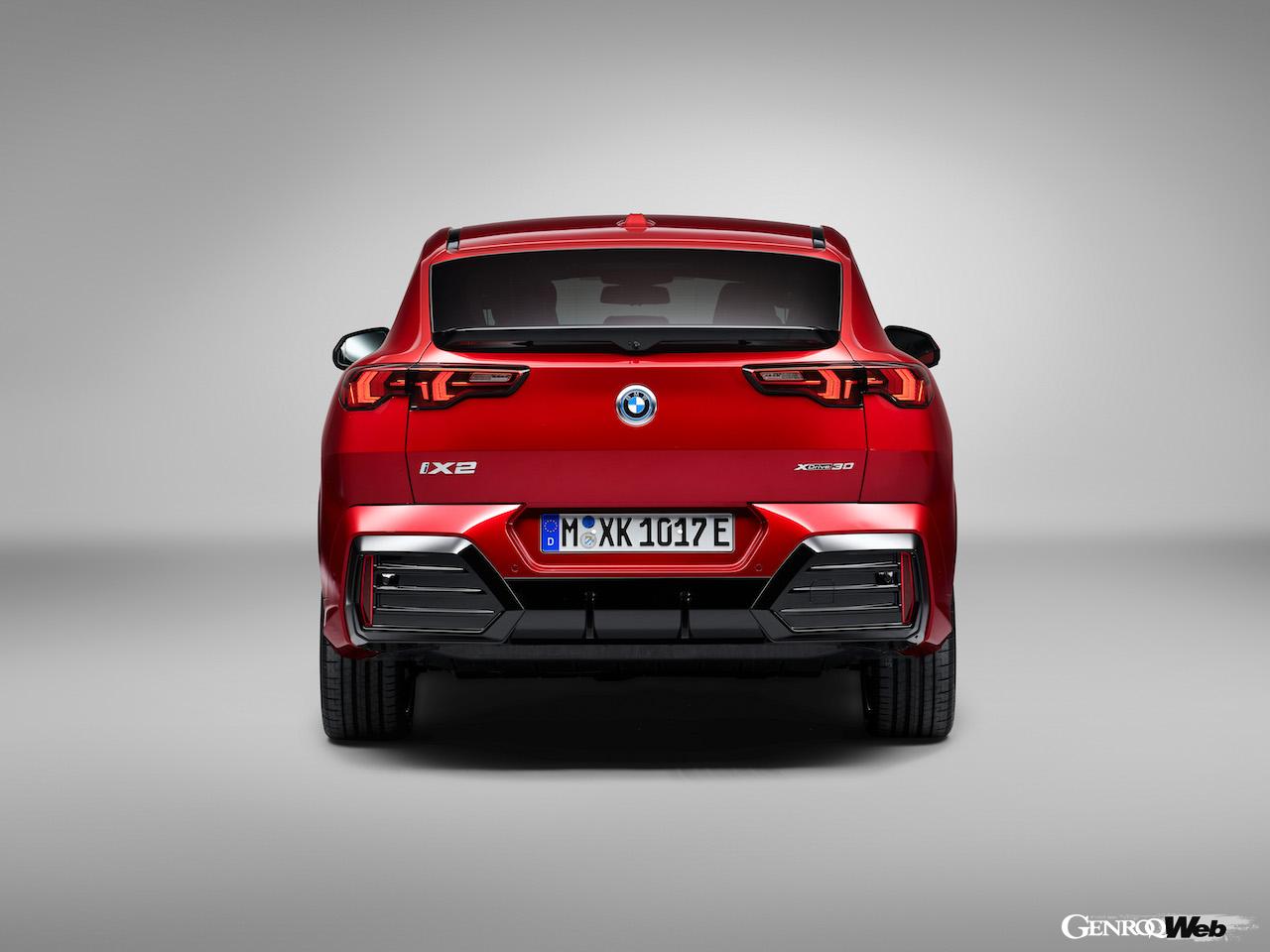 フル電動モデルとして登場した「BMW iX2」のエクステリア。