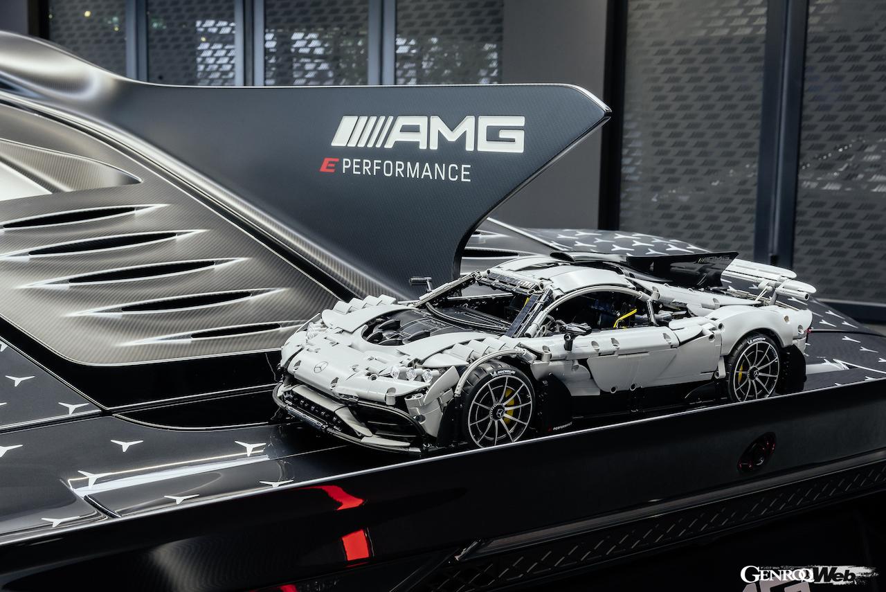 レゴ互換ブロックCaDAから登場した、1/8スケール「メルセデスAMG ONE」。
