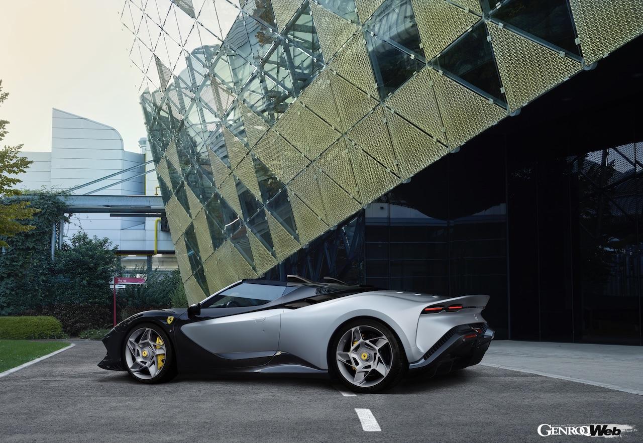 世界に1台のワンオフロードスター「SP-8」のエクステリア。