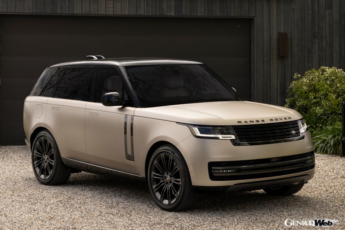 スタンダードホイールベース仕様ではセンチュリーが153mmも長いが、ホイールベースではレンジローバーが逆転して47mm長い。さらにロングホイールベース仕様ではその差は247mmにまで広がる。