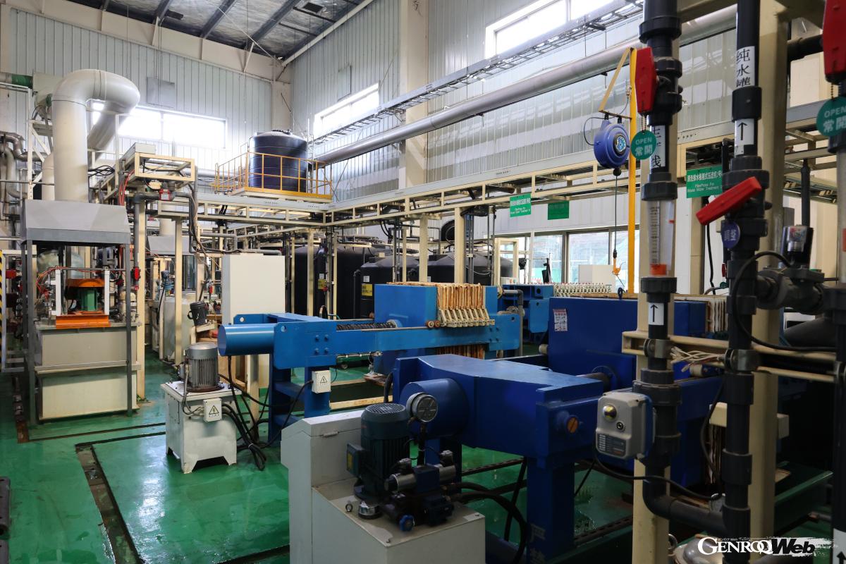 環境対策にも気を配り、工場での排水処理なども万全の体制で行なっているという。