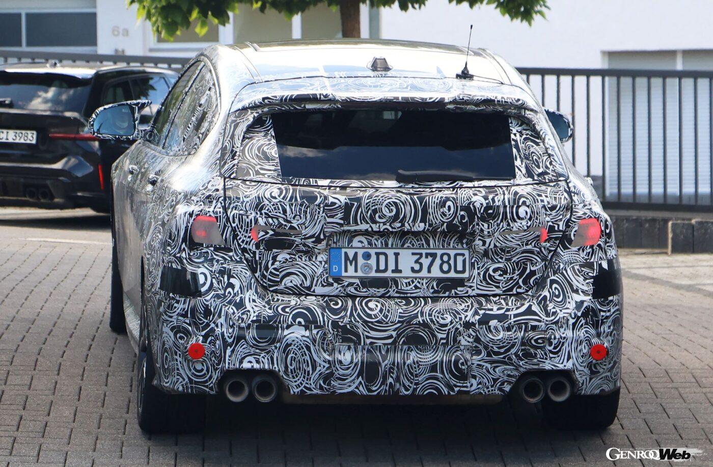 出力向上によって、M140iに改名されるとも言われている1シリーズのホットバージョン。