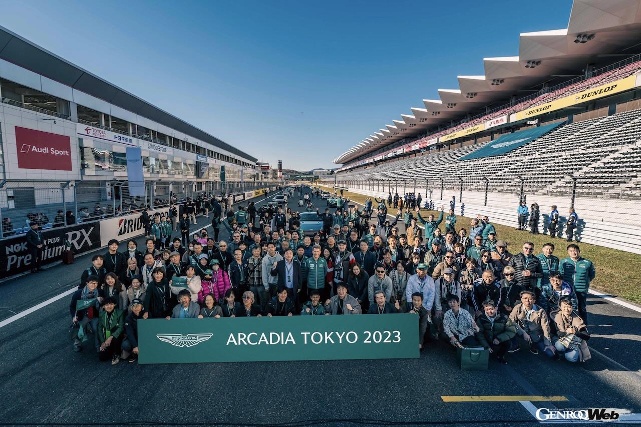 「ASTON MARTIN TRACK DAY」には、110台以上のアストンマーティンが参加。サーキットを舞台に様々なイベントを楽しんだ。