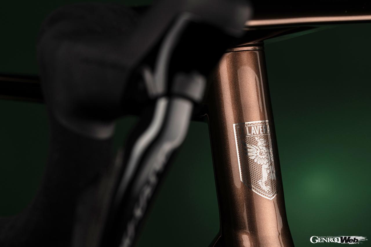 アストンマーティンとJ.ラベラックがコラボした「J.ラベラック アストンマーティン.1R」のディテール。