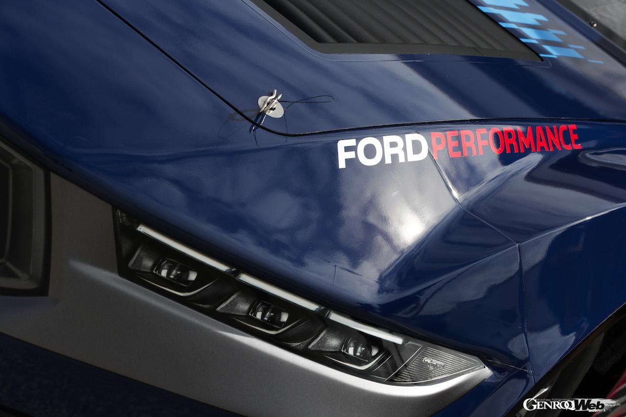 2024年シーズンのNASCARカップ・シリーズに投入される「フォード マスタング ダークホース」。