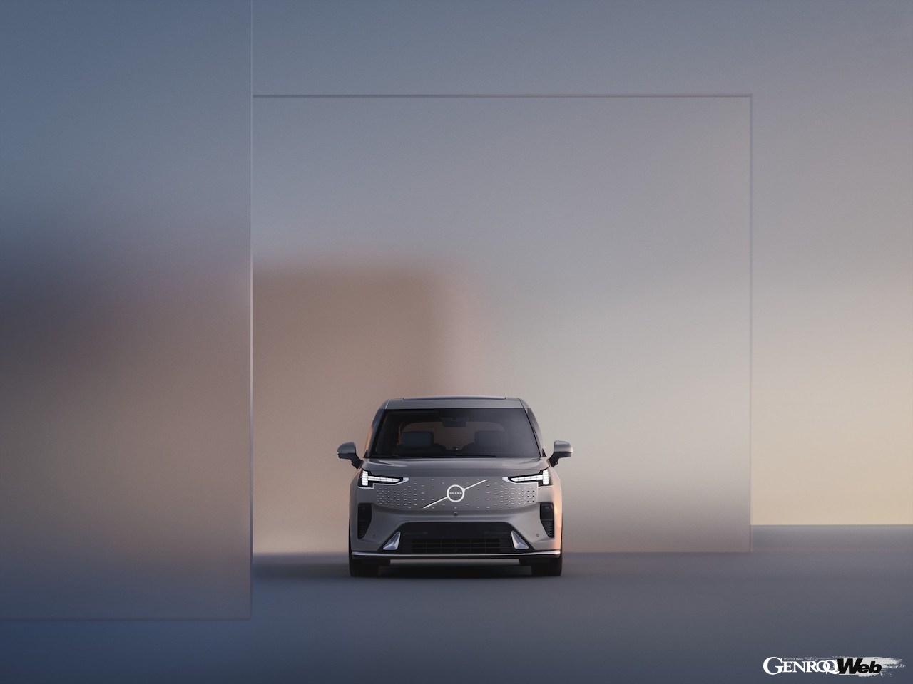 ボルボ初のフル電動マルチ・パーパス・バン「EM90」のエクステリア。