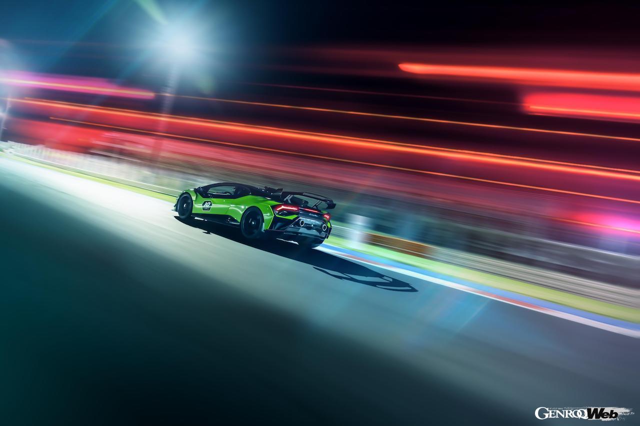 スクアドラ・コルセ10周年記念モデル「ランボルギーニ ウラカン STO SC 10° アニバーサリオ」のエクステリア。