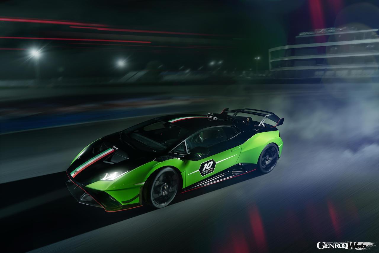 スクアドラ・コルセ10周年記念モデル「ランボルギーニ ウラカン STO SC 10° アニバーサリオ」のエクステリア。