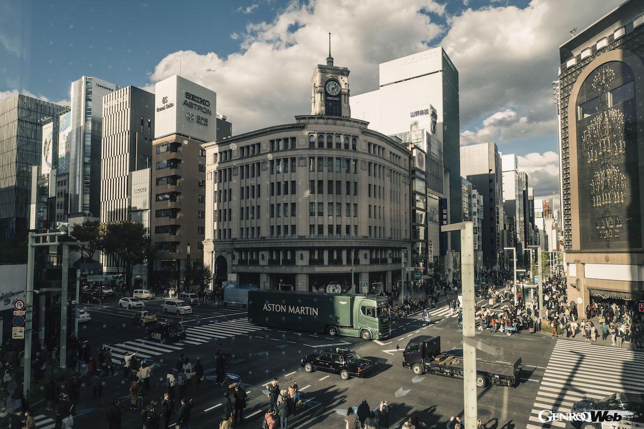 「ASTON MARTIN ARCADIA TOKYO 2023」で行われた、東京パレードラン。