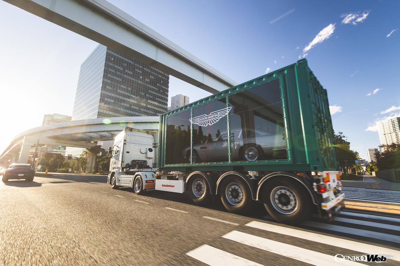 「ASTON MARTIN ARCADIA TOKYO 2023」で行われた、東京パレードラン。