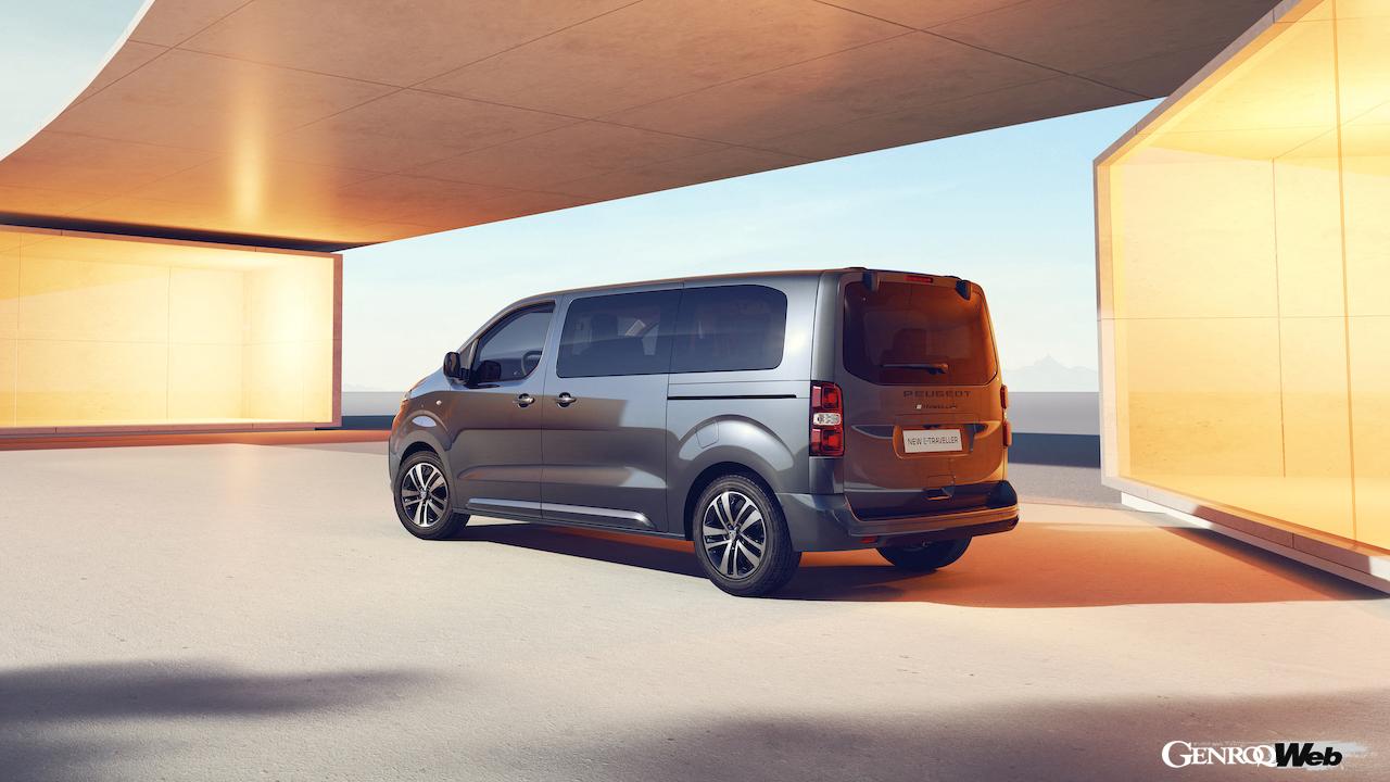 フル電動マルチパーパスバン「プジョー Eトラベラー」のエクステリア。