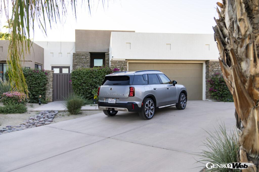 48VマイルドハイブリッドにインテリジェントなAWDを組み合わせた「MINI カントリーマン S ALL4」のエクステリア。