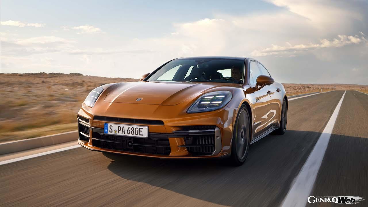 3代目へと進化を果たした新型「ポルシェ パナメーラ」の走行シーン。
