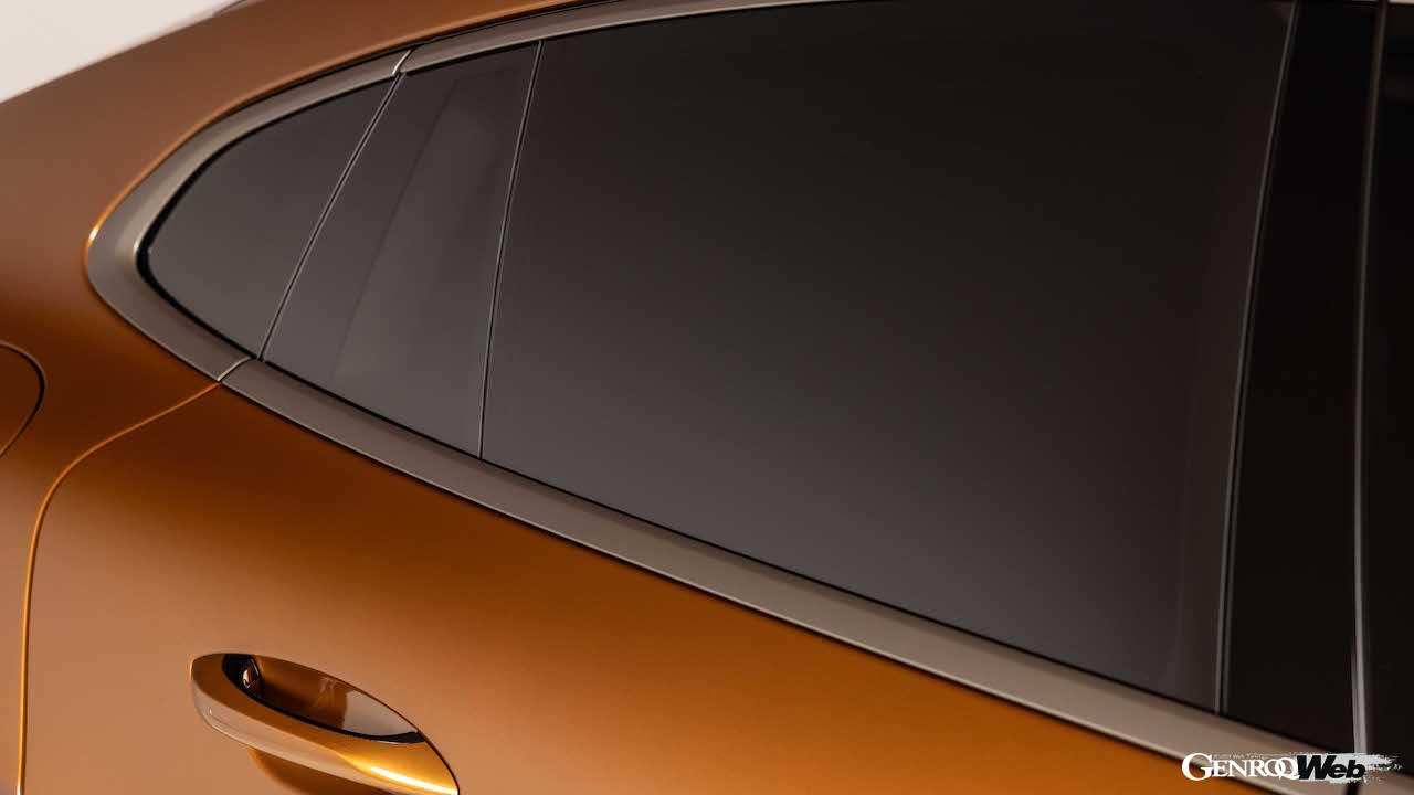 3代目へと進化を果たした新型「ポルシェ パナメーラ」のエクステリア。
