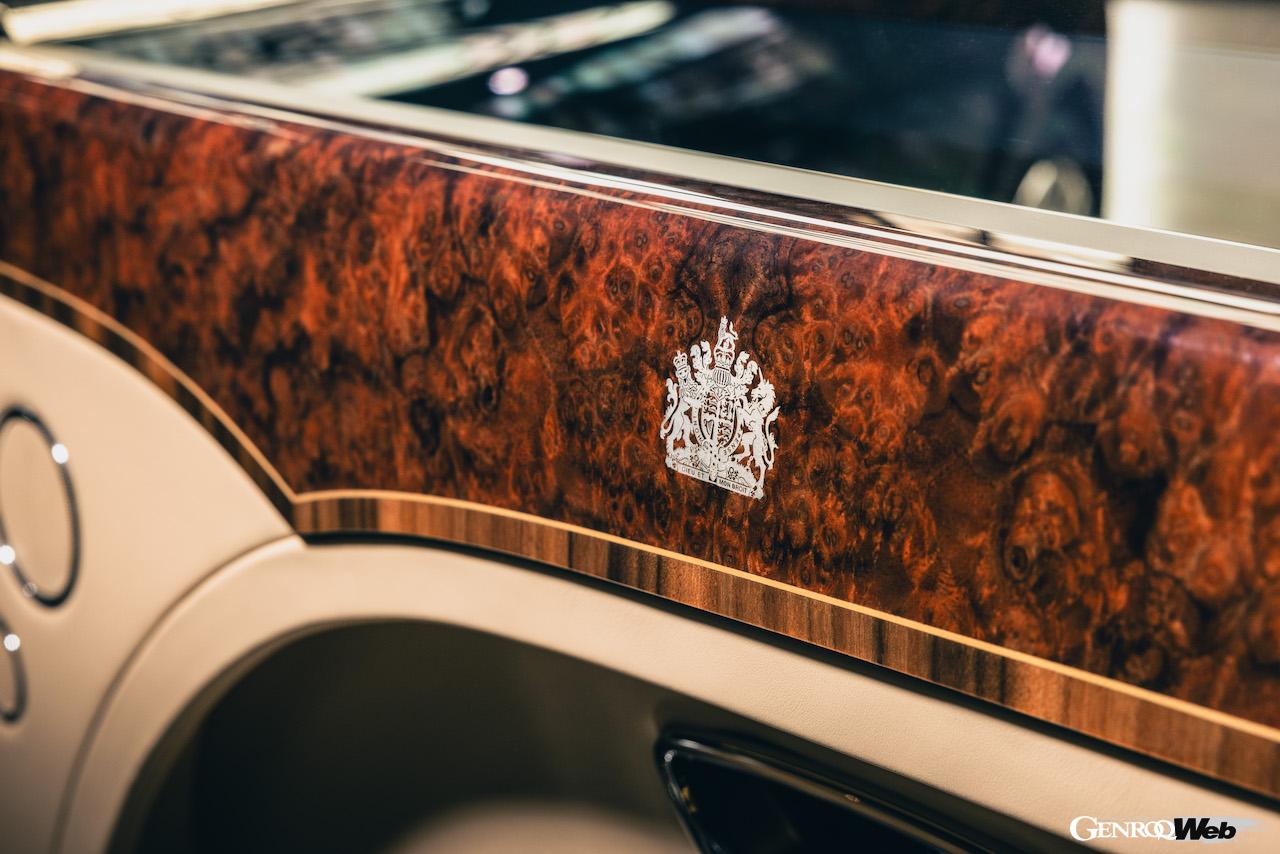 故エリザベス2世女王のための専用装備が施された「ミュルザンヌ エクステンデッド ホイールベース」のインテリア。
