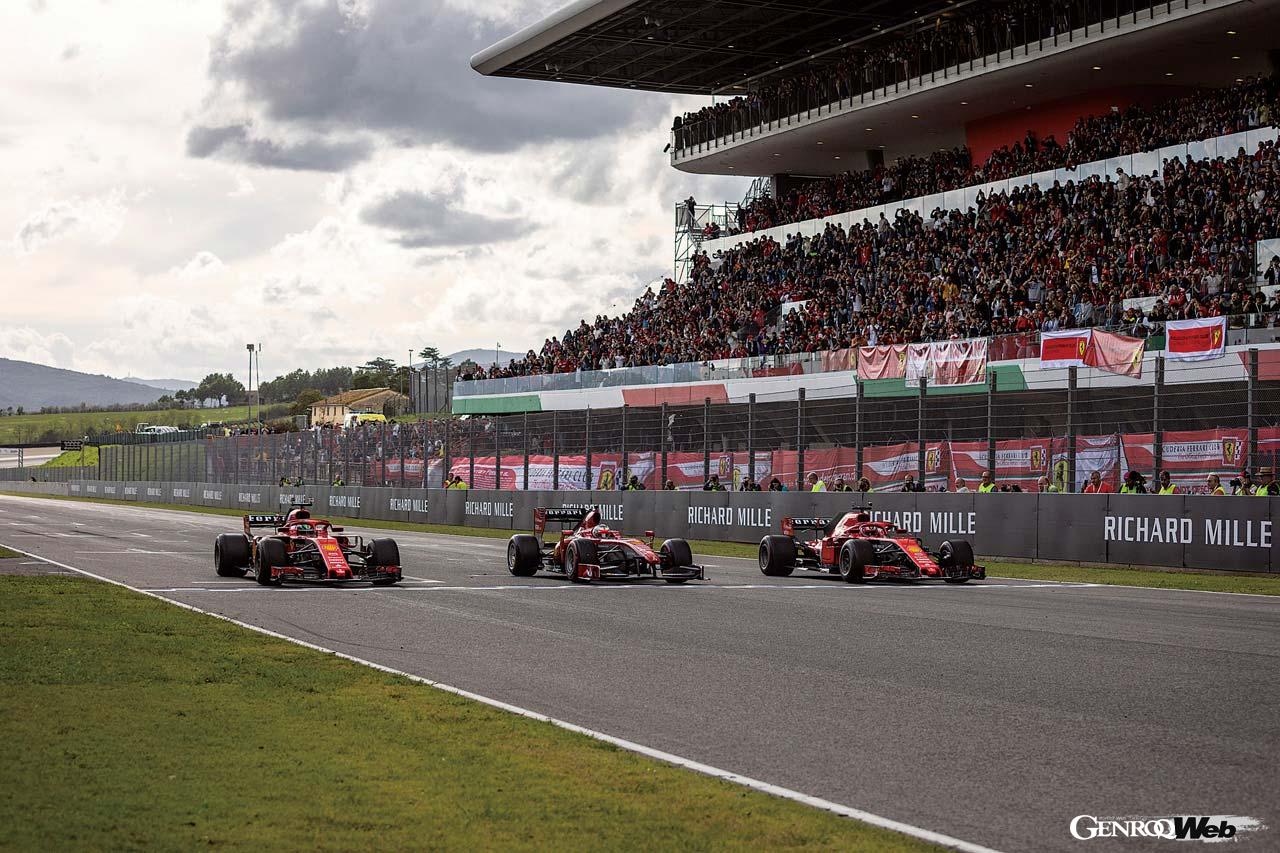 日曜午後がイベントのハイライトだ。最新F1マシンのデモ走行や、このイベントでデビューしたばかりの499Pモディフィカータや296チャレンジのお披露目走行が行われた。