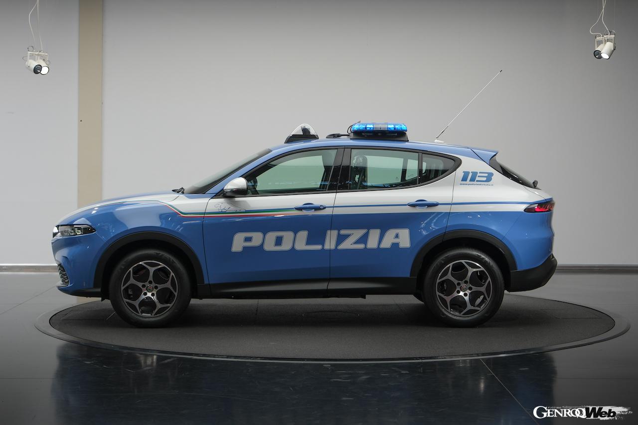 イタリア国家警察仕様の「アルファロメオ トナーレ」は、2024年中に850台が納品される。