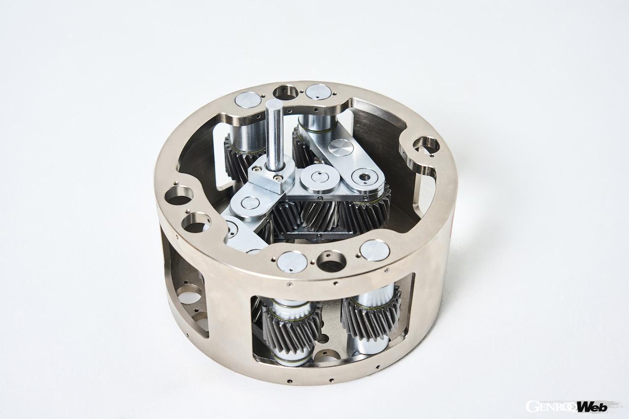 ヒョンデとキアは、EV専用の駆動システム「ユニバーサル・ホイール・ドライブ・システム」を、韓国・ソウルのユニ・ホイール・テック・デイで公開した。