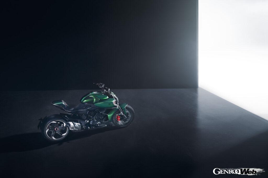 ベントレー バトゥールをイメージした限定バイク「ドゥカティ ディアベル フォー ベントレー」のエクステリア。