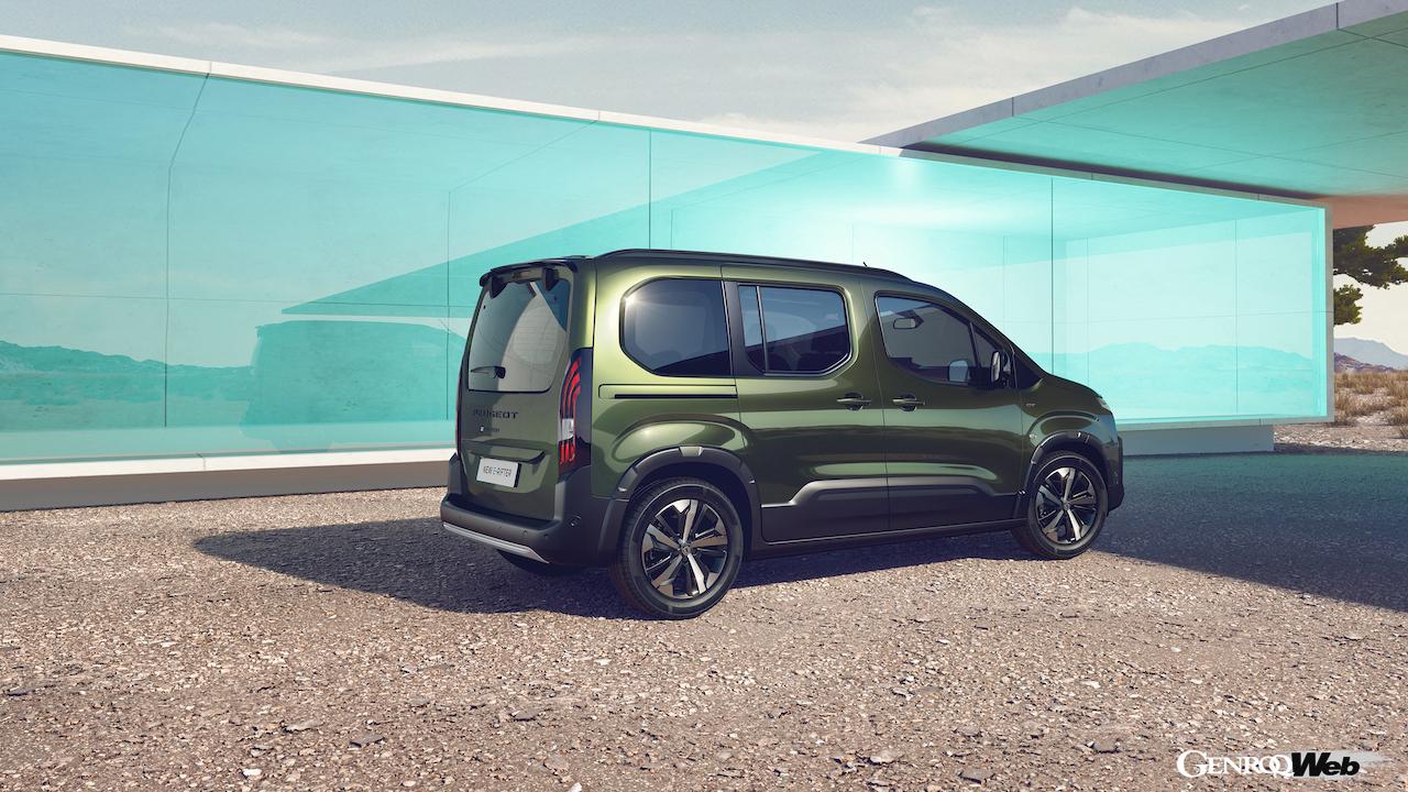 フル電動コンパクトミニバン「E-リフター」改良新型のエクステリア。