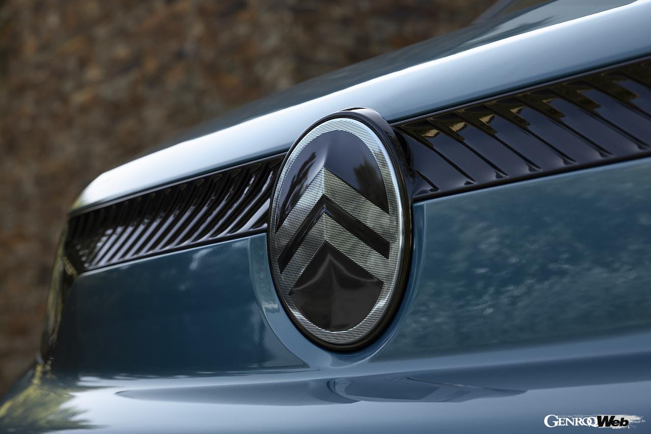 フル電動MPV「シトロエン E-ベルランゴ」改良新型のエクステリア。