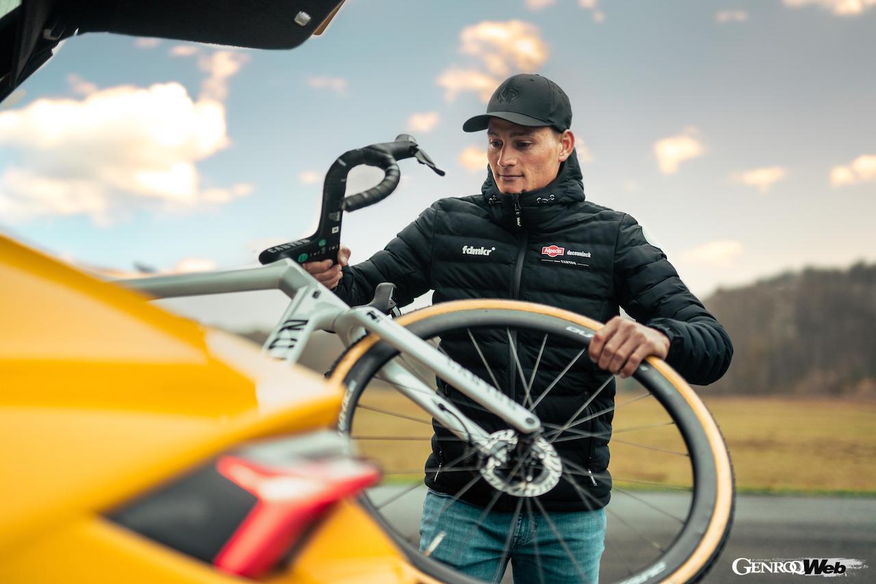 『Beyond Speed』内でトレーニングの様子を公開したマチュー・ファン・デル・プール。