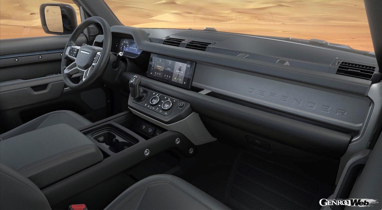 インテリアにはグレインレザーシートを採用し、エアサスペンションやコールドクライメートパックなどの人気オプションを標準装備する。