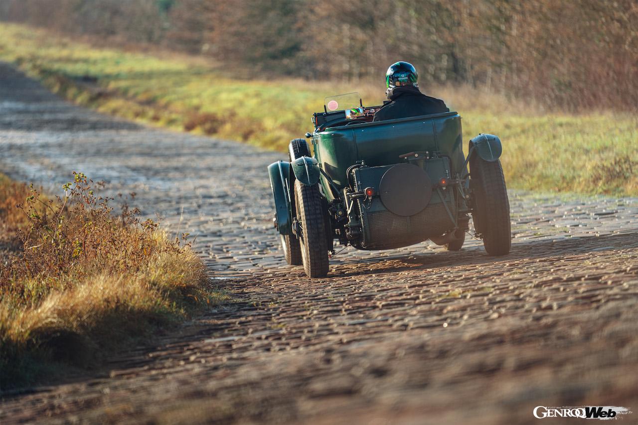 実走テストが開始された「ベントレー スピード シックス コンティニュエーション」。