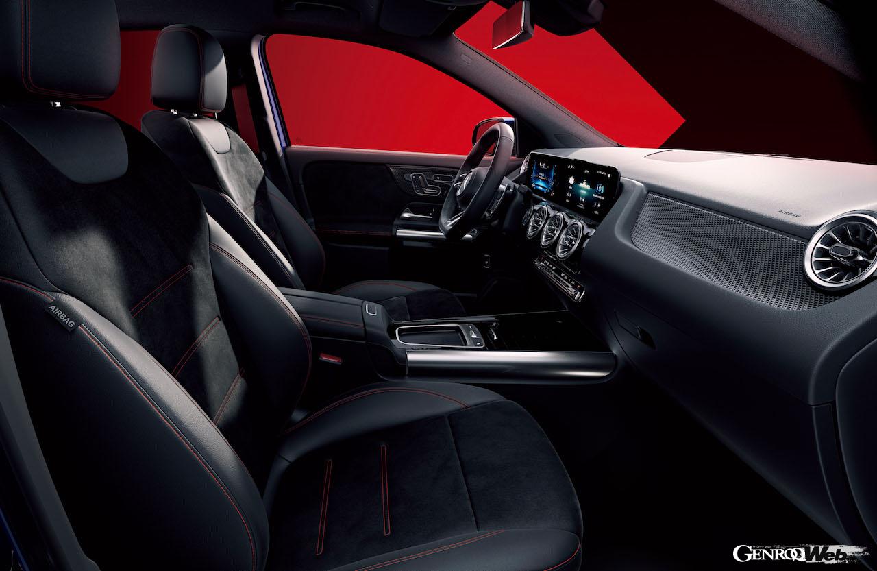 「メルセデス AMG GLA 35 4MATIC」のインテリア。