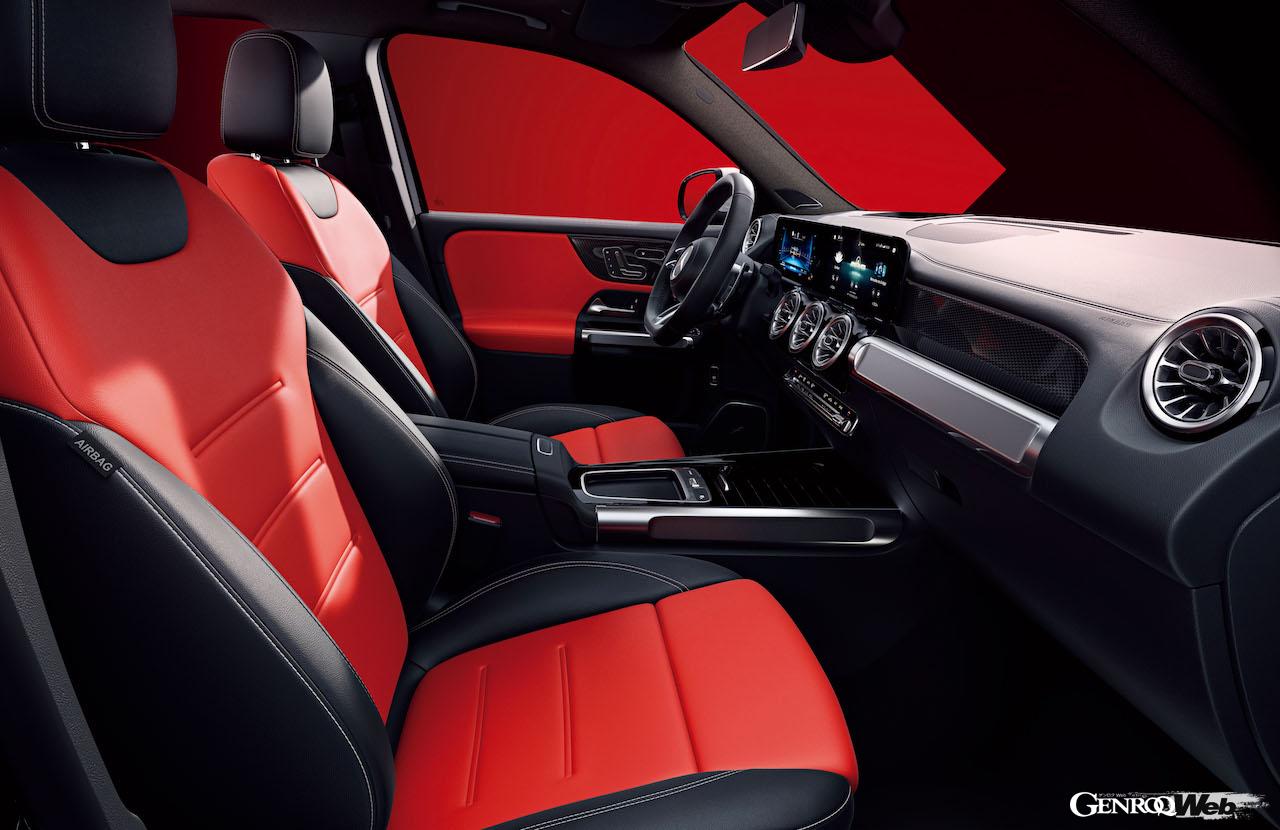 「メルセデス AMG GLB 35 4MATIC」のインテリア。