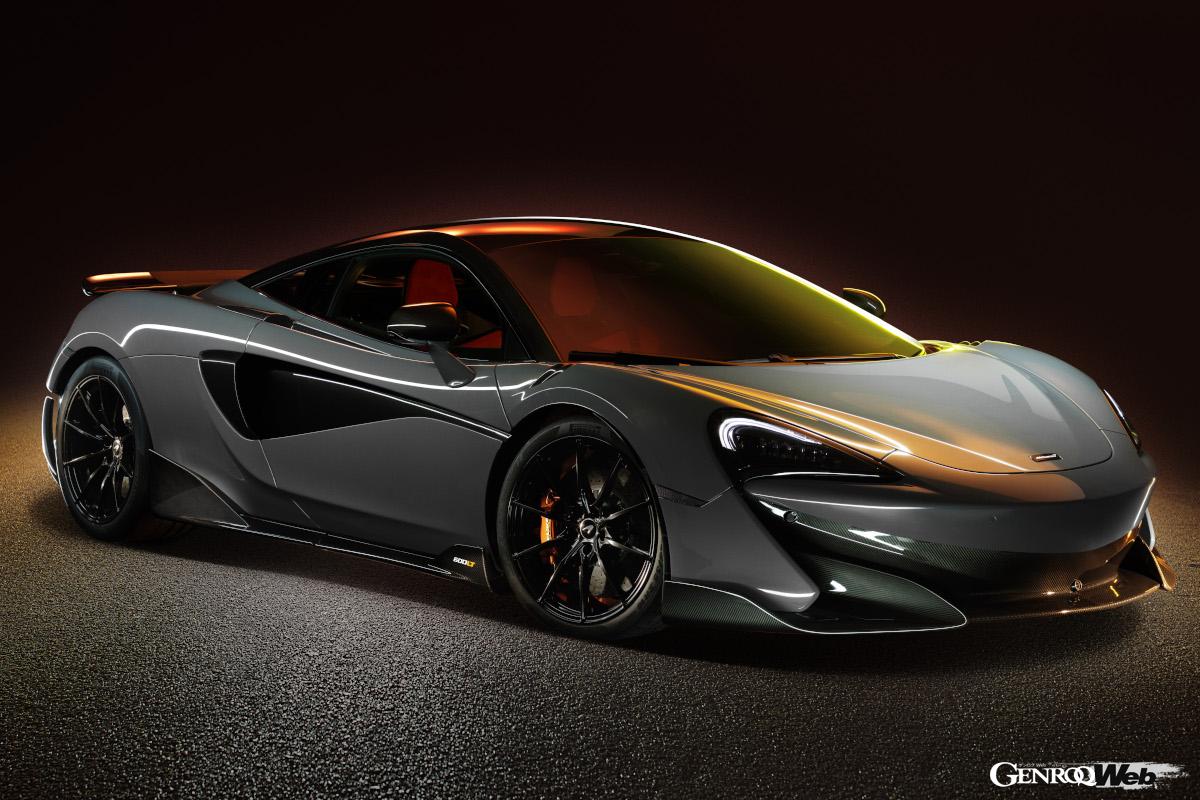 固定式の大型リヤウイングやリヤバンパーのサイズが若干拡大されており、上方排気のレイアウトが採用されている「600LT」。