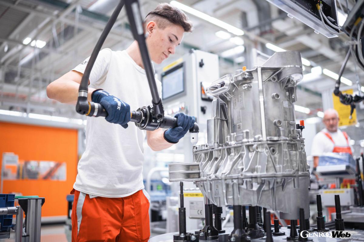 規制によって高まる生産コスト。当然その負担はユーザーに転嫁される。