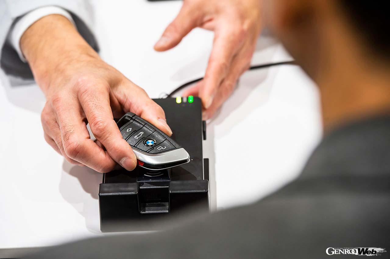 【BMWバリューサービス】車齢6年目以降のモデルのパーツと作業工賃をお得な価格で提供する。