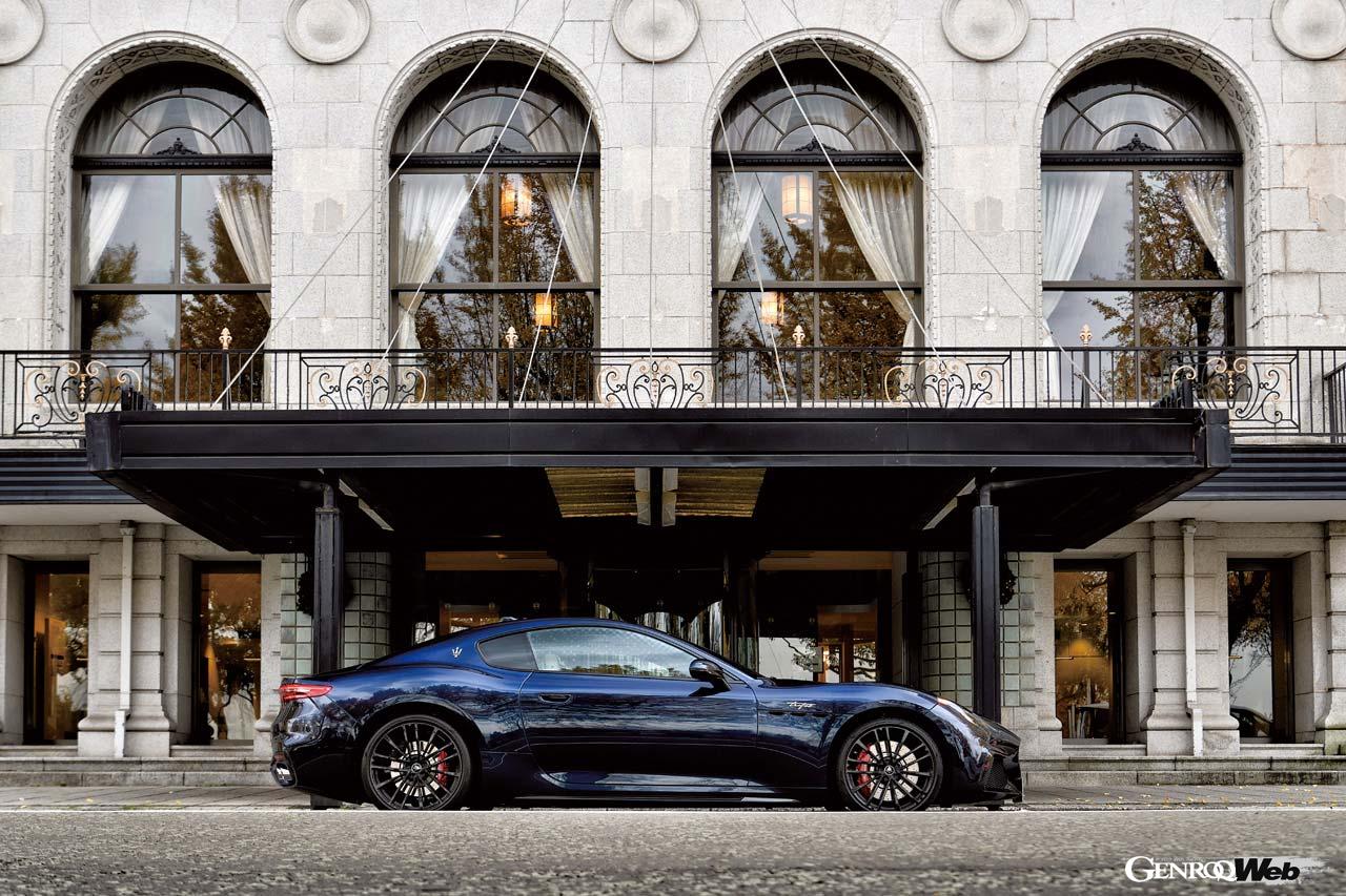 先代グラントゥーリズモの特徴を色濃く残しているエクステリア。