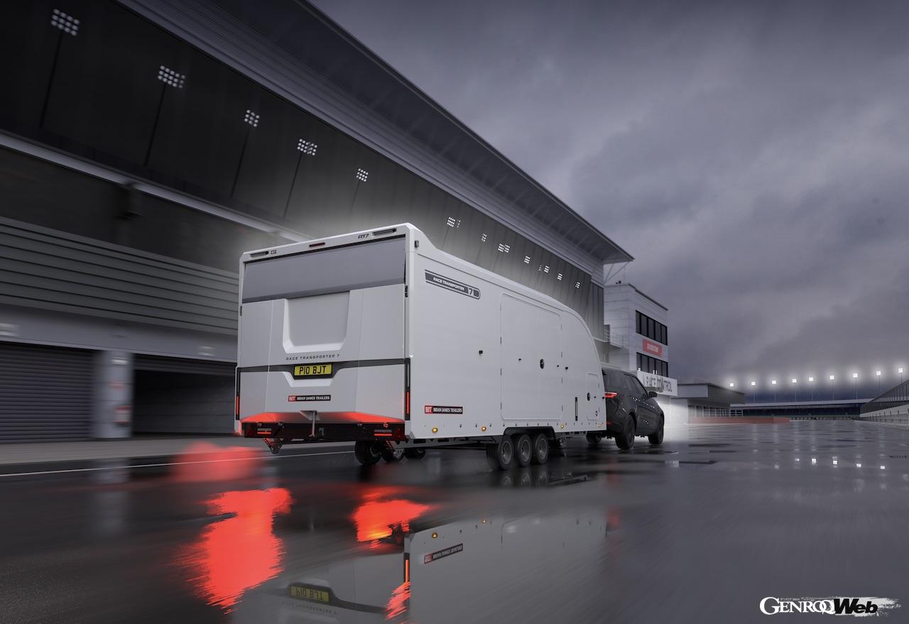 ブライアン・ジェームス・トレーラーが開発した、最新軽量密閉型トレーラー「レース トランスポーター7」。