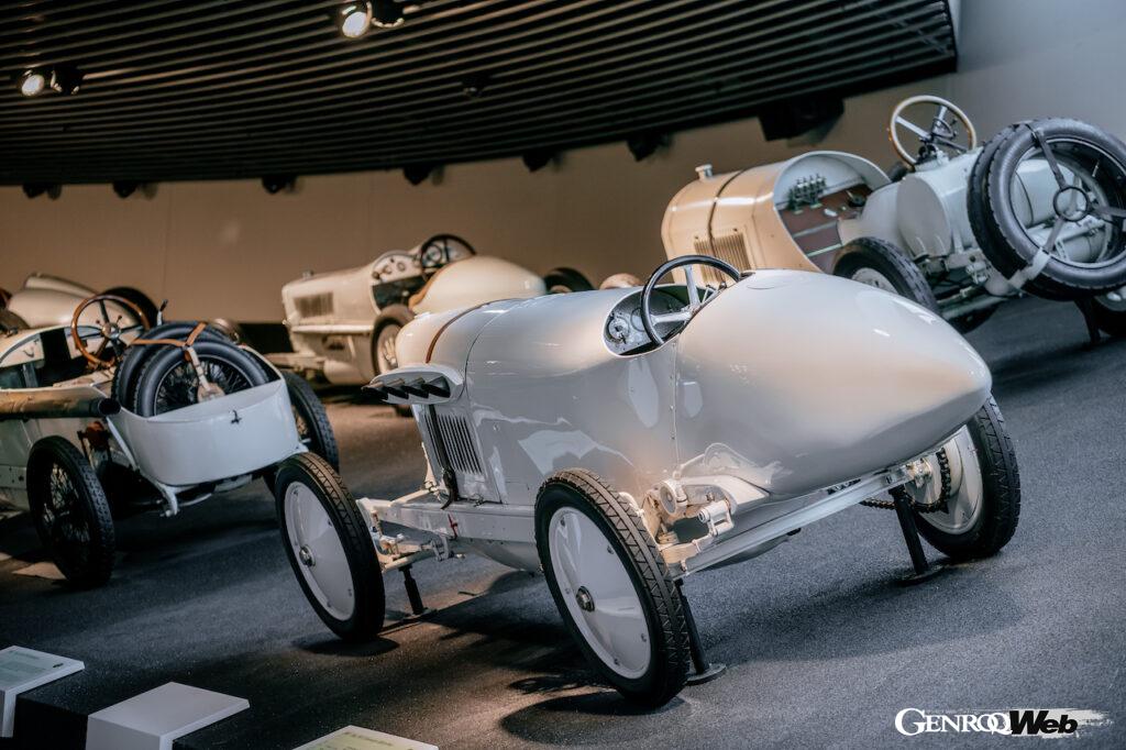 メルセデス・ベンツ・ミュージアムのレジェンド・ルーム7に展示されている、1909年製「ブリッツェン ベンツ」。
