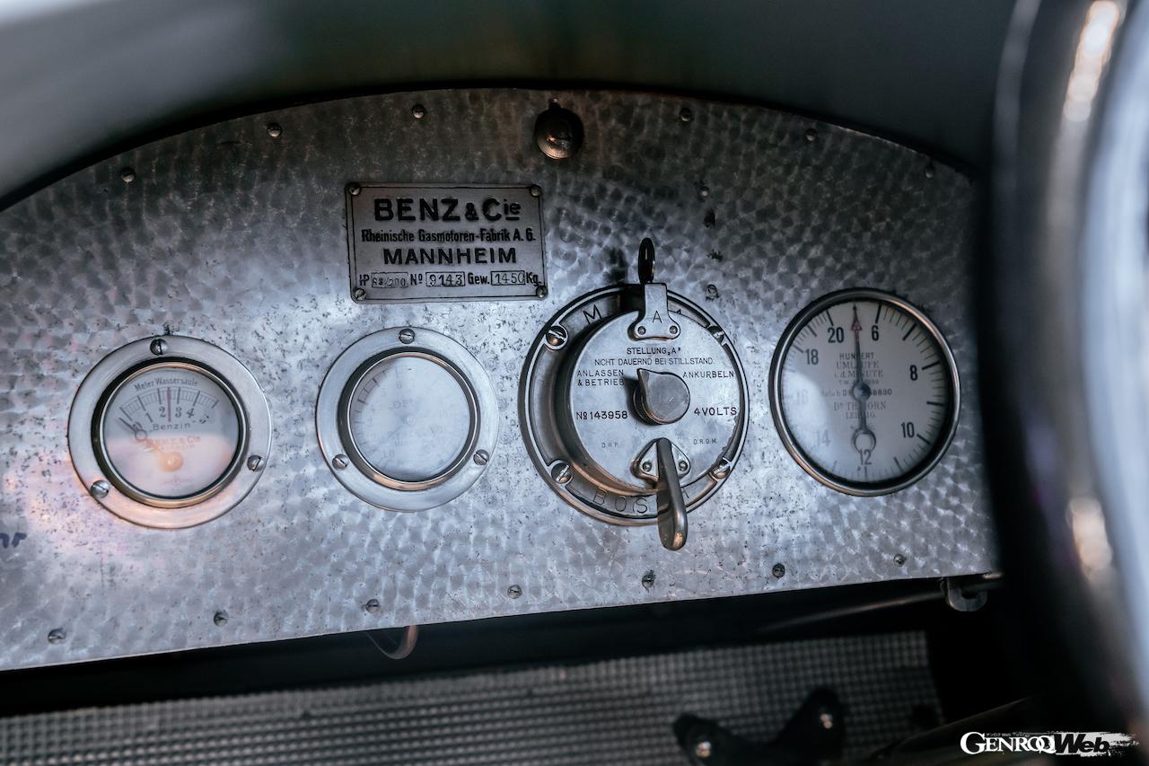 メルセデス・ベンツ・ミュージアムのレジェンド・ルーム7に展示されている、1909年製「ブリッツェン ベンツ」。